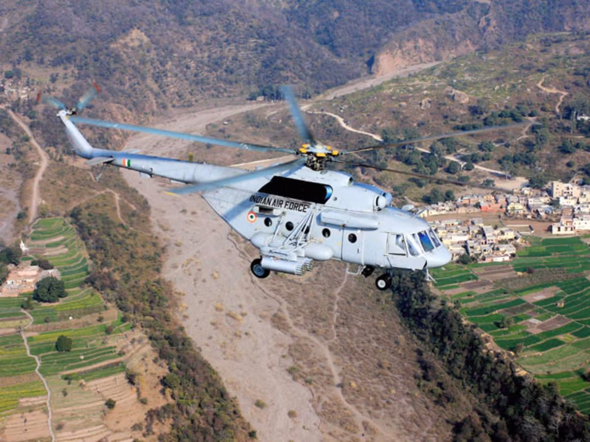 Trực thăng Mi-17V-5. Ảnh: Economic Times Trực thăng Mi-17V-5. Ảnh: Economic Times