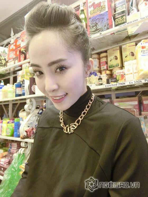 Quỳnh Nga hoảng loạn khi bị kẹt trong thang máy ảnh 5