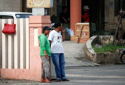 Cò vé ở ga Sài Gòn: Bao nhiêu vé cũng có, về đâu cũng có ảnh 8