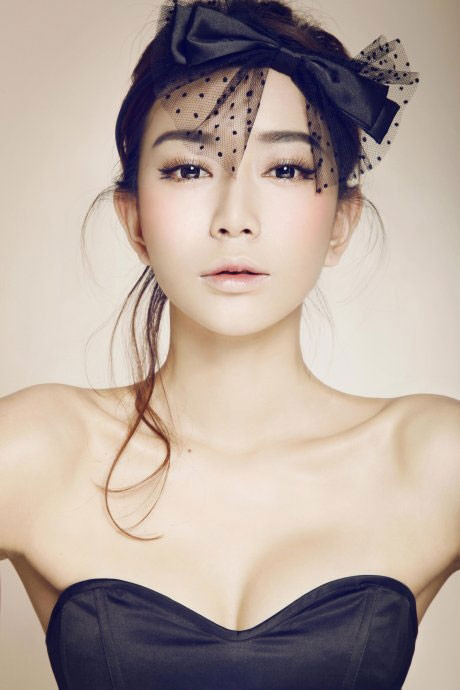 Nỗi đau anh mang đến cho em quá lớn để đến bây giờ em vẫn chẳng thể tự mình bước đi (Ảnh minh họa)