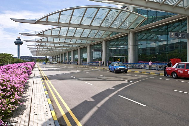 [LIVE] Tạm dừng tìm kiếm máy bay AirAsia do trời tối ảnh 38