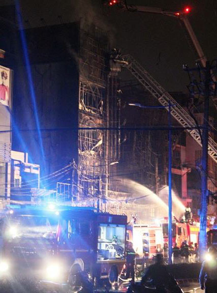 Cháy dữ dội ở trung tâm TP.HCM ảnh 6