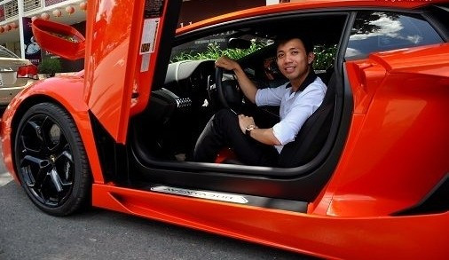 Những đại gia nổi danh nhờ thừa kế tài sản 'khủng' của cha - Ảnh 2 Những đại gia nổi danh nhờ thừa kế tài sản 'khủng' của cha - Ảnh 2