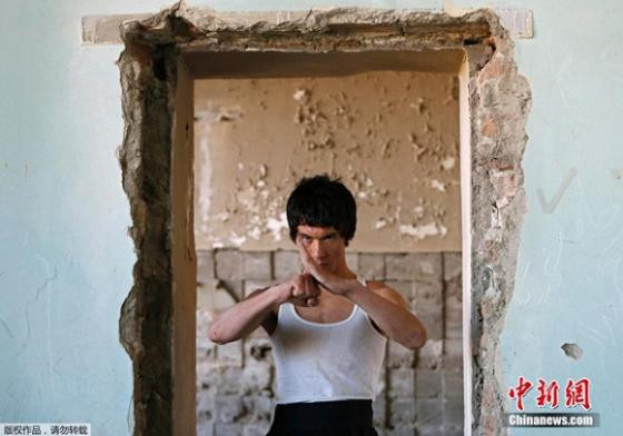 Phát hiện ‘bản sao’ Lý Tiểu Long tại Afghanistan ảnh 4