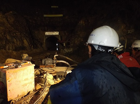 [LIVE] Nạn nhân sập hầm kể những ngày 'sống trong sợ hãi' ảnh 43