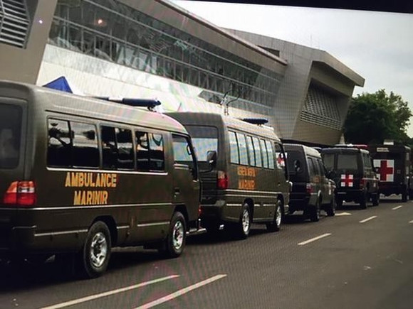 [LIVE] Phát hiện thân máy bay QZ8501 dưới đáy biển ảnh 24