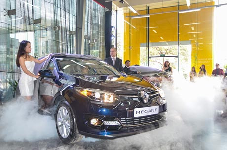 Ra mắt xế sang Pháp giá chỉ 1 tỷ đồng ảnh 2