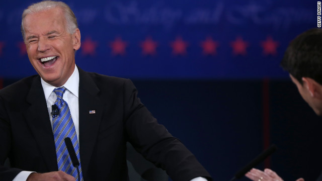 Ông Joe Biden cười sảng khoái