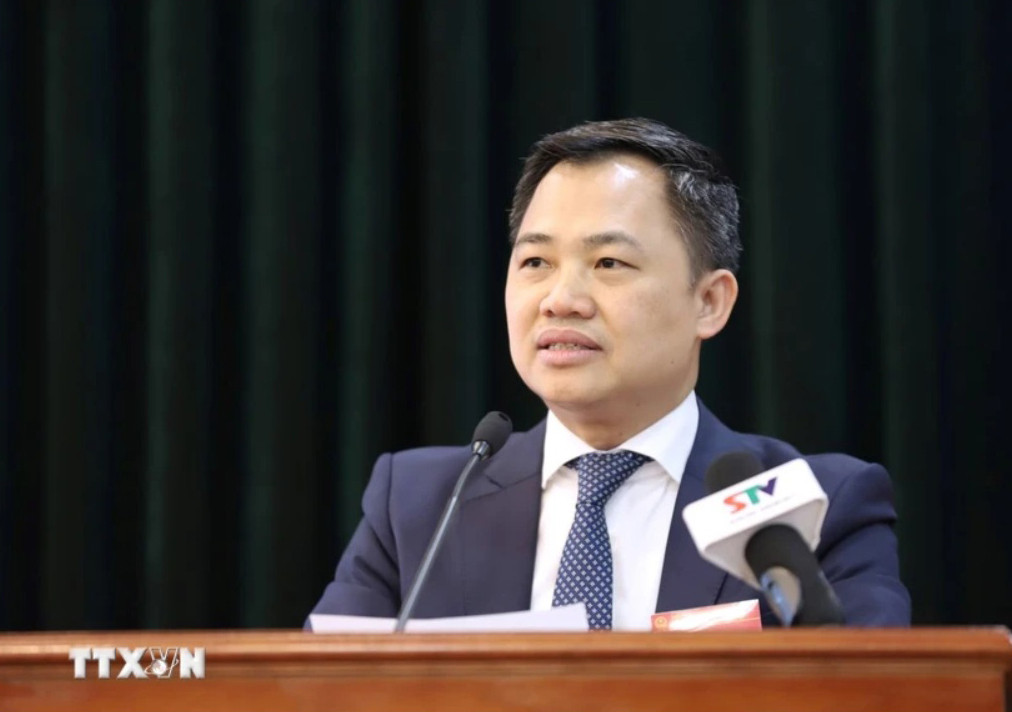 Thủ tướng Chính phủ phê chuẩn kết quả bầu chức vụ Chủ tịch UBND tỉnh Sơn La nhiệm kỳ 2021 - 2026 đối với ông Nguyễn Đình Việt. Ảnh: TTXVN Thủ tướng Chính phủ phê chuẩn kết quả bầu chức vụ Chủ tịch UBND tỉnh Sơn La nhiệm kỳ 2021 - 2026 đối với ông Nguyễn Đình Việt. Ảnh: TTXVN