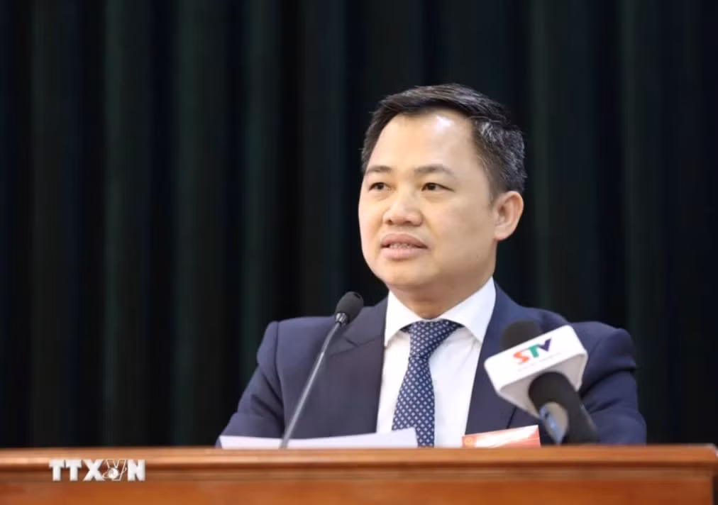 Thủ tướng Chính phủ phê chuẩn kết quả bầu chức vụ Chủ tịch UBND tỉnh Sơn La nhiệm kỳ 2021 - 2026 đối với ông Nguyễn Đình Việt. Ảnh: TTXVN