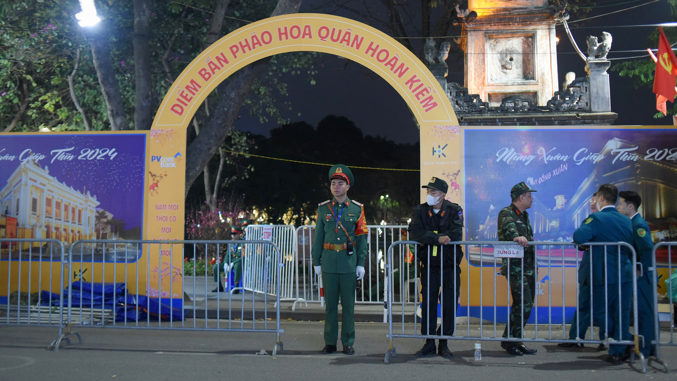 Pháo hoa rực sáng trên bầu trời chào năm mới Giáp Thìn 2024 ảnh 68 Pháo hoa rực sáng trên bầu trời chào năm mới Giáp Thìn 2024 ảnh 68