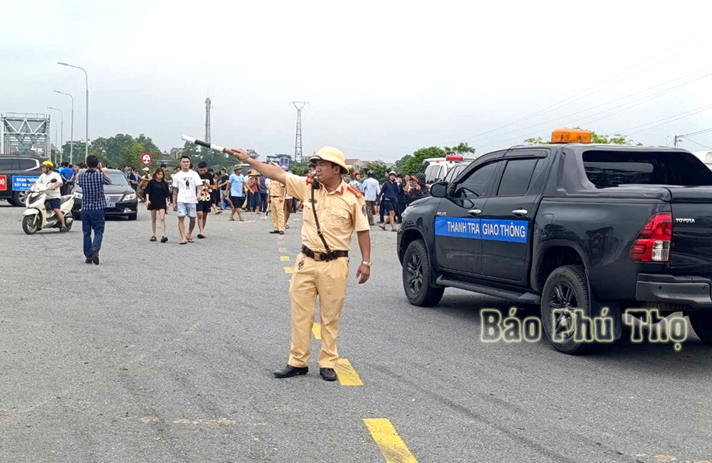 Sập cầu Phong Châu: Cầu từng được sửa chữa 3 lần ảnh 8 Sập cầu Phong Châu: Cầu từng được sửa chữa 3 lần ảnh 8