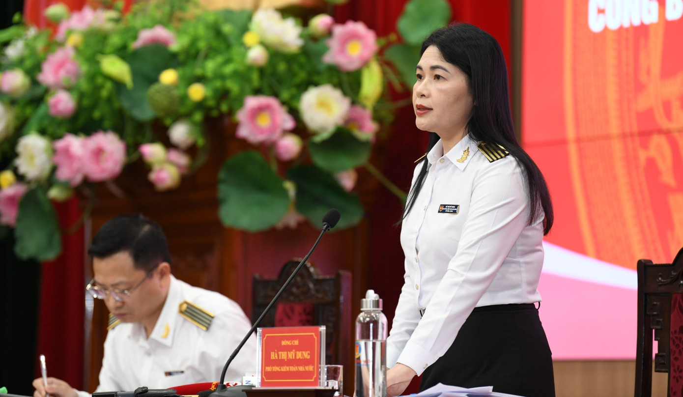 Bà Hà Thị Mỹ Dung - Phó Tổng Kiểm toán Nhà nước trao đổi tại họp báo. Ảnh: Như Ý. Bà Hà Thị Mỹ Dung - Phó Tổng Kiểm toán Nhà nước trao đổi tại họp báo. Ảnh: Như Ý.