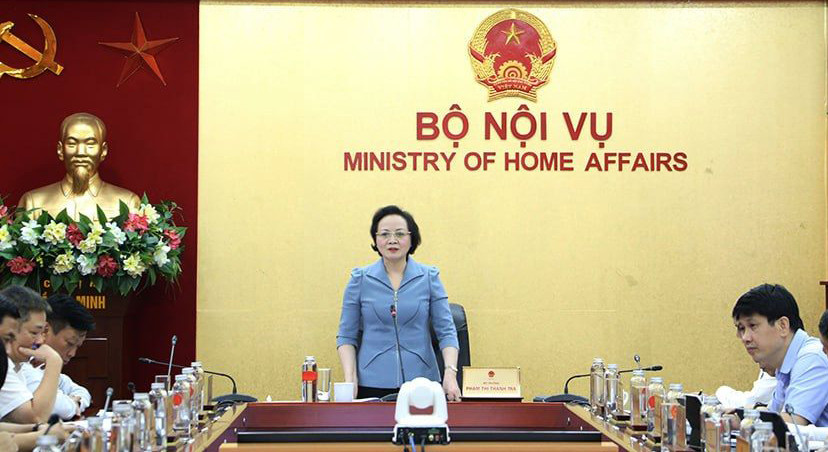 Bộ trưởng Bộ Nội vụ Phạm Thị Thanh Trà phát biểu chỉ đạo một hội nghị giao ban công tác. Ảnh: BNV