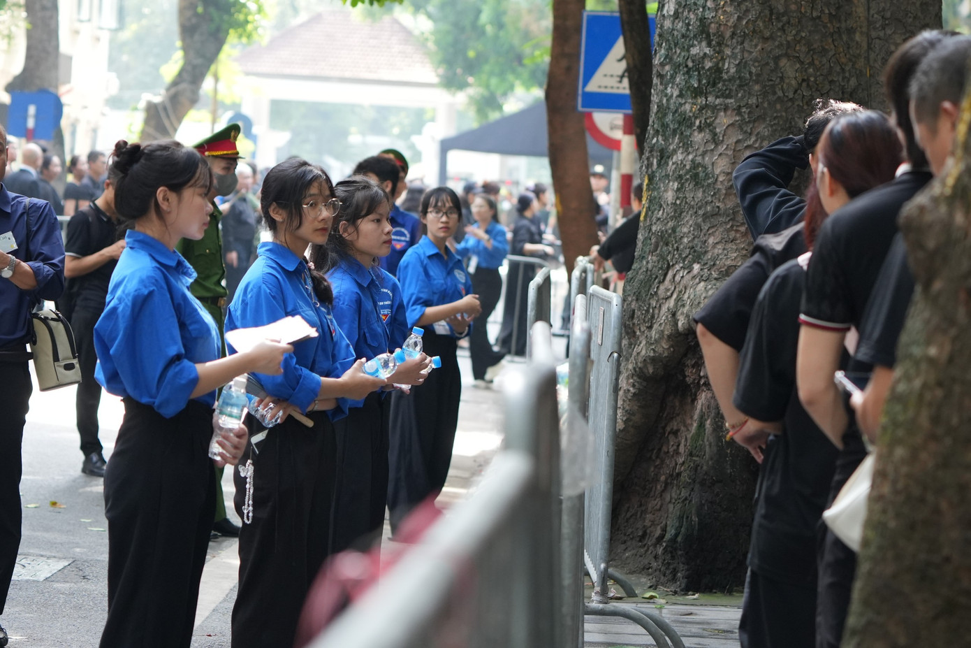 Trực tiếp Lễ viếng Tổng Bí thư Nguyễn Phú Trọng ngày 26/7 ảnh 30