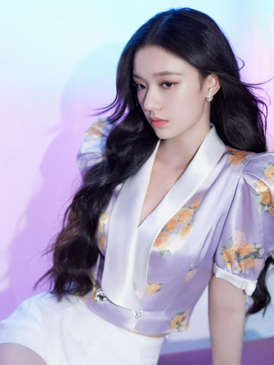 Lâm Duẫn cũng là ngôi sao được nhiều người theo dõi. Lâm Duẫn cũng là ngôi sao được nhiều người theo dõi.