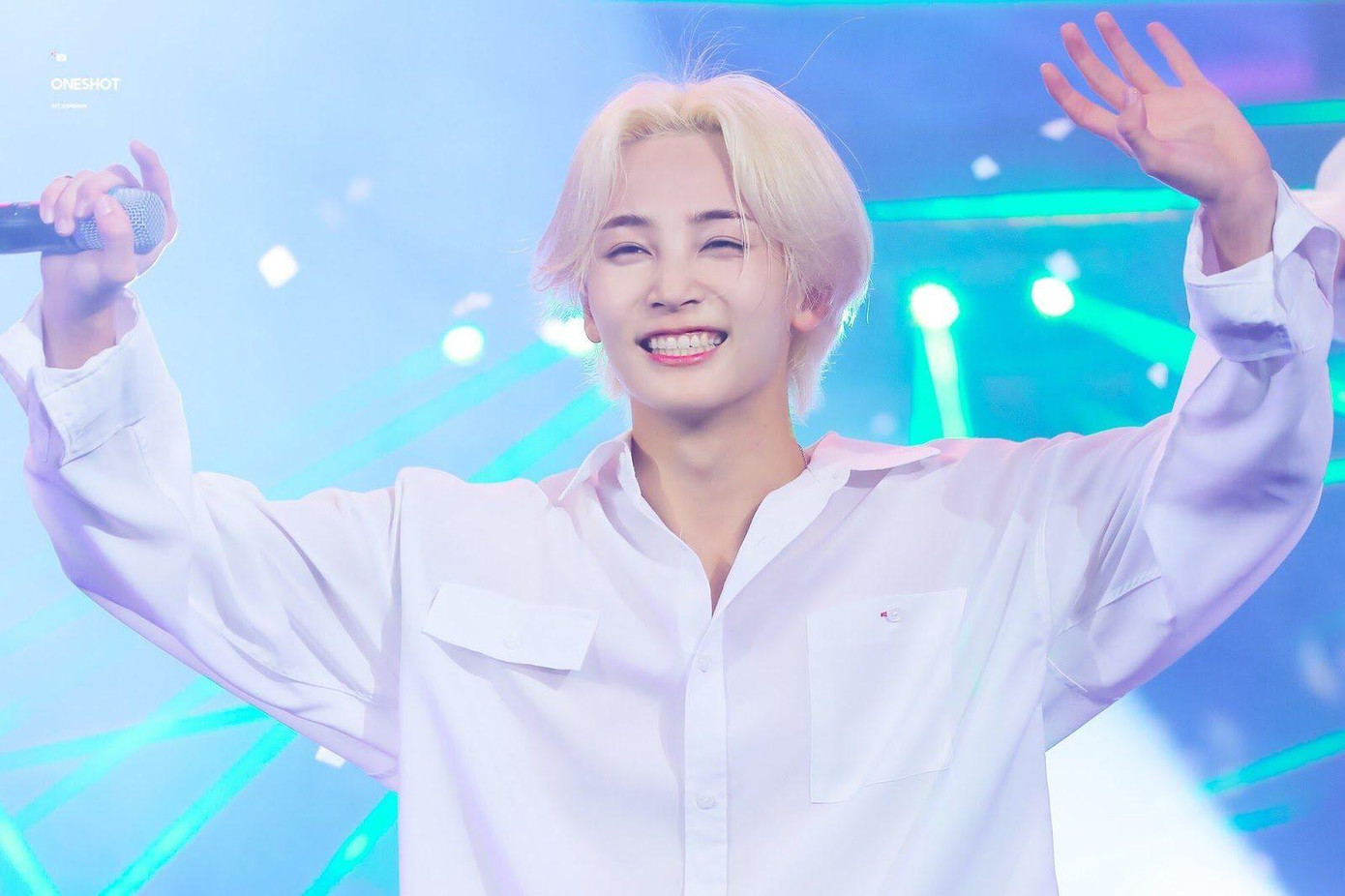 Màn giới thiệu “người bạn đến từ thiên đường” bất đắc dĩ của Jeonghan khiến nhiều cư dân mạng cười ngất trước bản tính “lầy lội” của anh chàng.