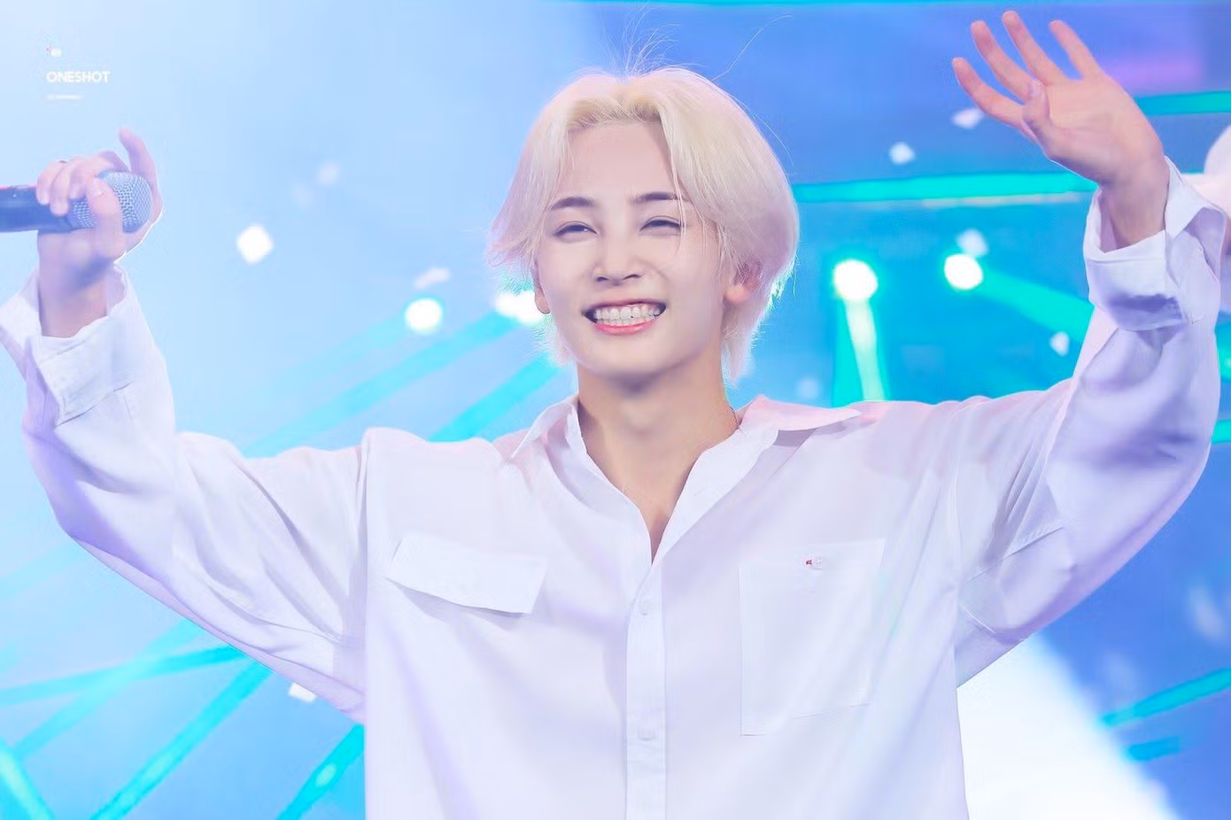 Màn giới thiệu “người bạn đến từ thiên đường” bất đắc dĩ của Jeonghan khiến nhiều cư dân mạng cười ngất trước bản tính “lầy lội” của anh chàng.