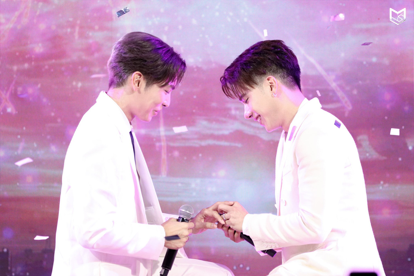 Single mới nhất của Mew Suppasit được tiết lộ sẽ là một bản tình ca được anh viết dành cho người yêu.