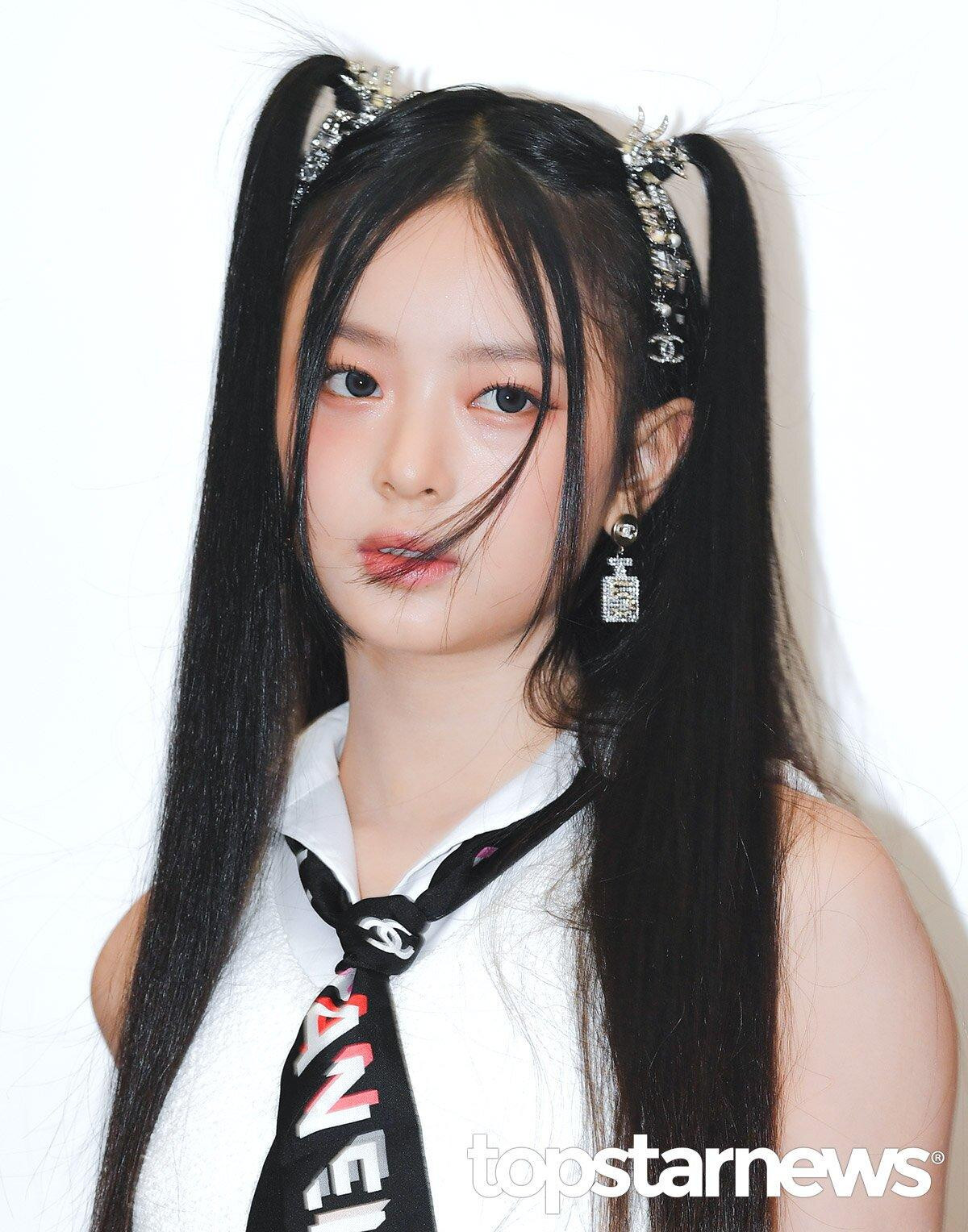 Hanni tham dự sự kiện Chanel Pop-Up Store.