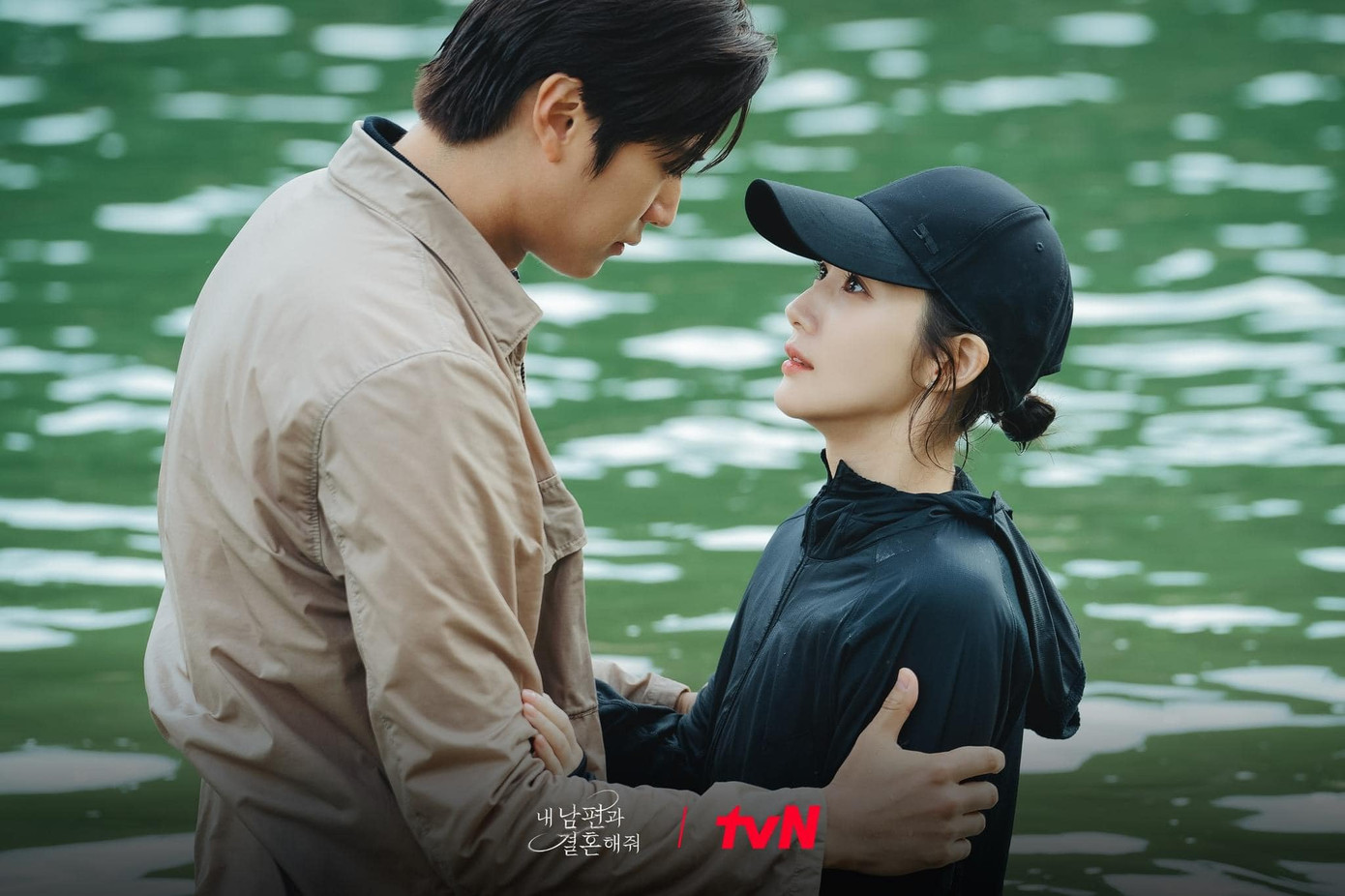 Mối quan hệ lãng mạn của Kang Ji Won và Yoo Ji Hyuk ngày càng nở rộ. Mối quan hệ lãng mạn của Kang Ji Won và Yoo Ji Hyuk ngày càng nở rộ.