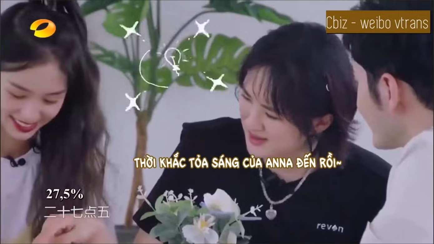 Cô nàng khiến dàn khách mời trầm trồ bởi khả năng tính toán thần sầu của mình.
