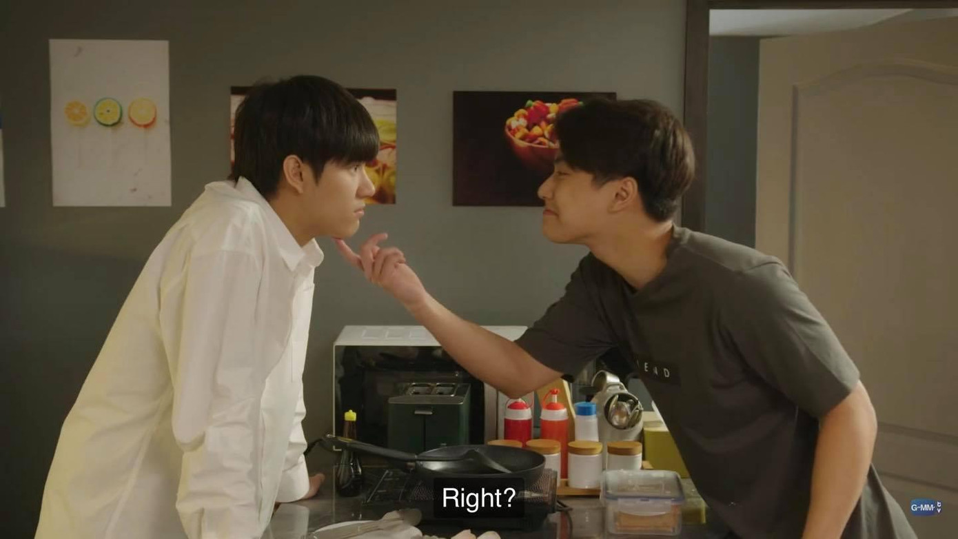 Những pha xử lý nút thắt gọn gàng, đúng chuẩn "yêu nhau lắm, cắn nhau đau" của couple Pat - Pran mới đích thị là đặc sản giúp Bad Buddy níu giữ người xem. Những pha xử lý nút thắt gọn gàng, đúng chuẩn "yêu nhau lắm, cắn nhau đau" của couple Pat - Pran mới đích thị là đặc sản giúp Bad Buddy níu giữ người xem.