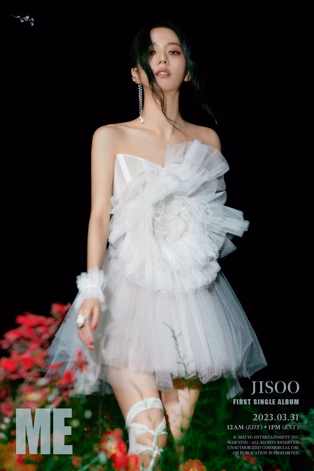 Người nghe vẫn chưa tìm được khoảnh khắc "ồ á" bứt phá ấn tượng xuyên suốt phần nghe FLOWER.