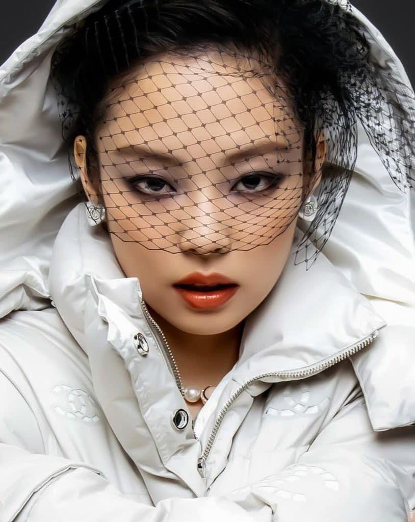 Nữ thần tượng được nhà mốt Chanel "chọn mặt gửi vàng" cho Chiến dịch toàn cầu 2021. Nữ thần tượng được nhà mốt Chanel "chọn mặt gửi vàng" cho Chiến dịch toàn cầu 2021.