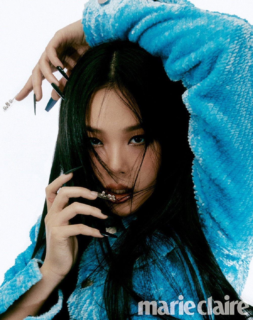 BIBI vốn đã không còn là cái tên xa lạ với những ai ưa thích K-Biz khi cô nàng không chỉ sở hữu những bài hát hàng trăm triệu lượt stream mà còn &quot;đa-zi-năng&quot; với vai trò diễn viên.