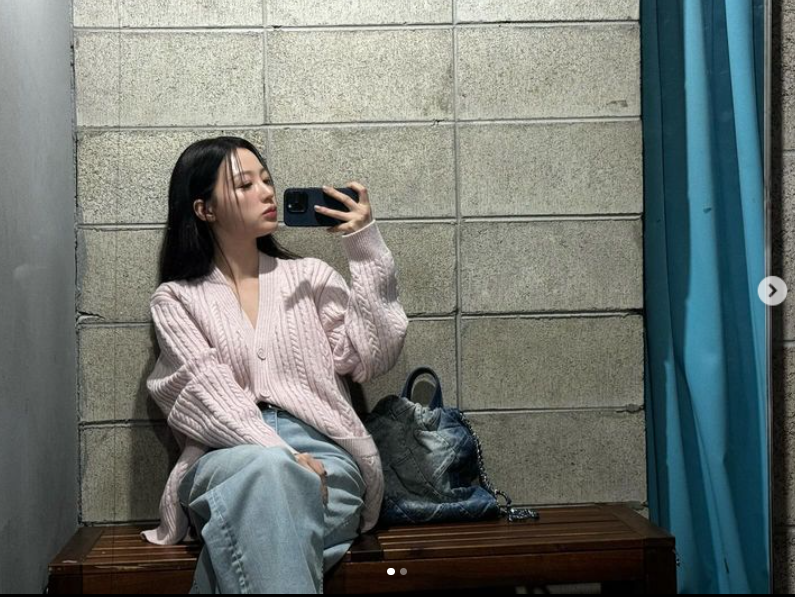 ...chính là tấm ảnh của Song Ha Yoon đăng tải trên tài khoản Instagram cá nhân.