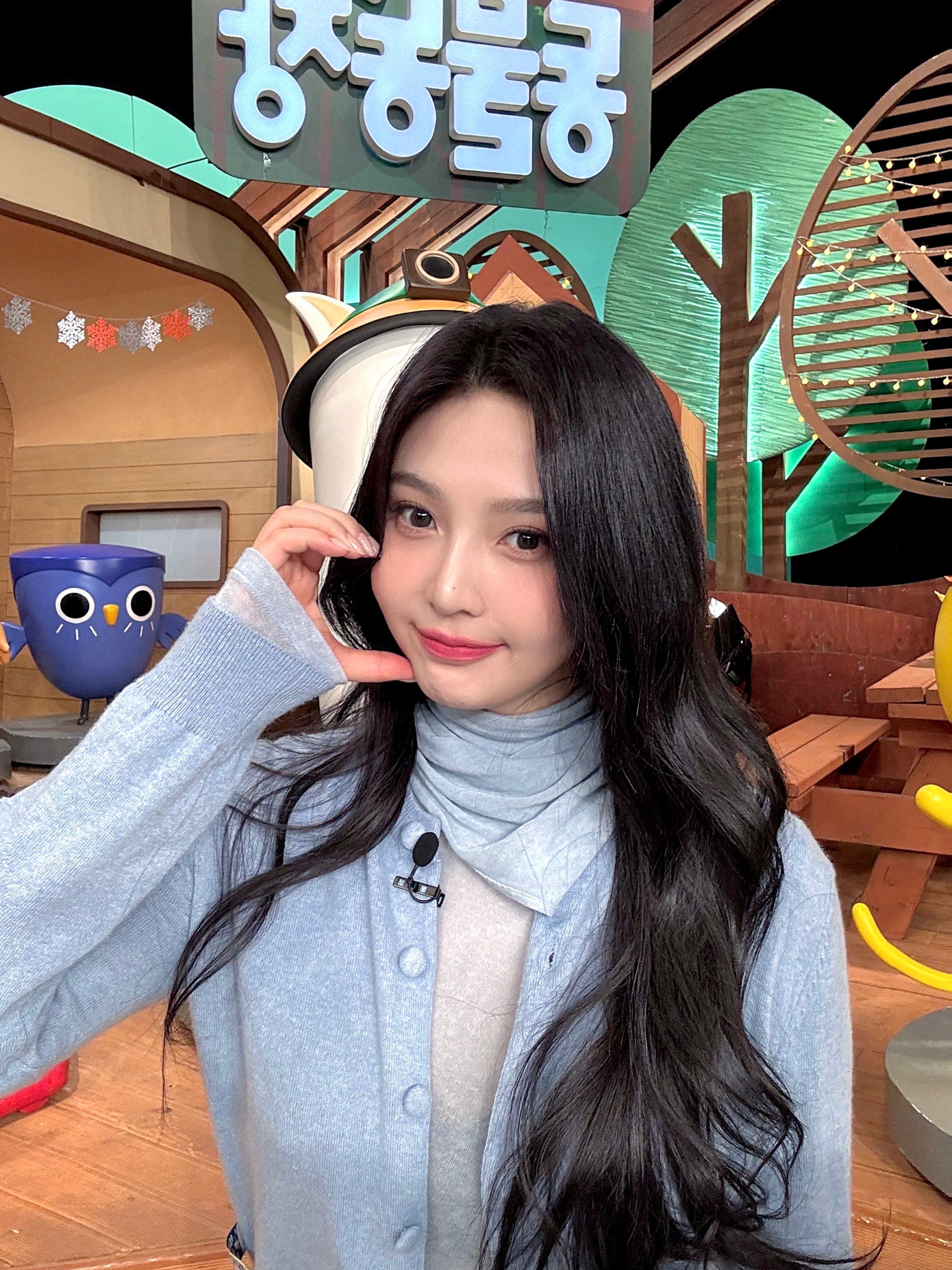 Joy cũng được SM xác nhận sẽ tiếp tục đảm nhiệm các vị trí như nghệ sĩ giải trí chương trình tạp kỹ hay diễn viên bên cạnh vai trò thần tượng. Joy cũng được SM xác nhận sẽ tiếp tục đảm nhiệm các vị trí như nghệ sĩ giải trí chương trình tạp kỹ hay diễn viên bên cạnh vai trò thần tượng.