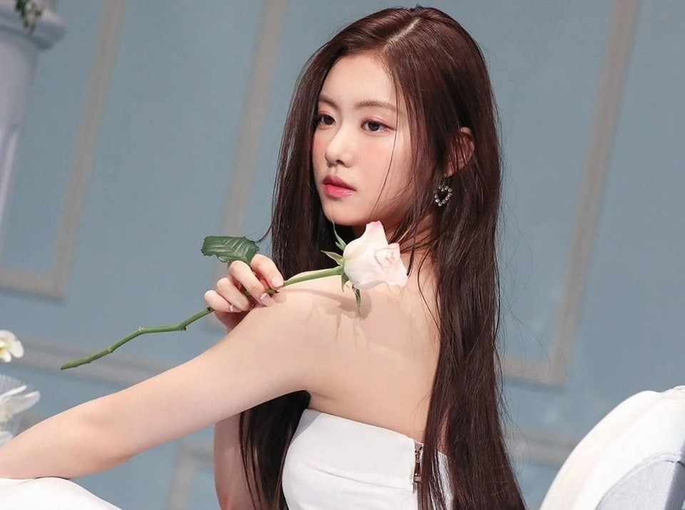 Nhiều netizen cho rằng Garam đang "dọn đường" để tái debut sau bài giải thích, tuy nhiên đến nay cô vẫn đang tập trung cho việc học và chưa có dấu hiệu trở lại showbiz. Nhiều netizen cho rằng Garam đang "dọn đường" để tái debut sau bài giải thích, tuy nhiên đến nay cô vẫn đang tập trung cho việc học và chưa có dấu hiệu trở lại showbiz.