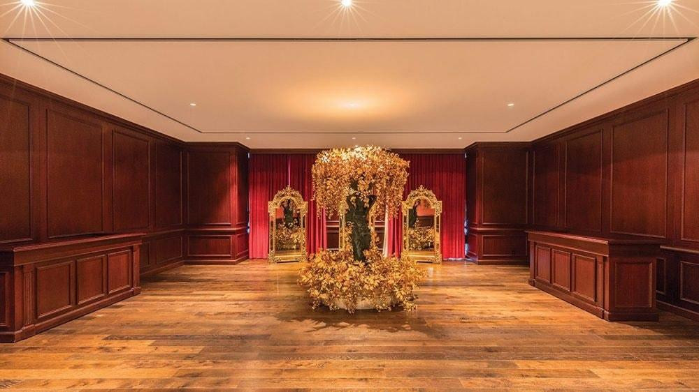 Đây là một trong những địa điểm "chanh sả" nhất Seoul, từng trở thành trường quay của những bộ phim đình đám như Vincenzo, Penthouse hay Thế Giới Hôn Nhân. Đây là một trong những địa điểm "chanh sả" nhất Seoul, từng trở thành trường quay của những bộ phim đình đám như Vincenzo, Penthouse hay Thế Giới Hôn Nhân.