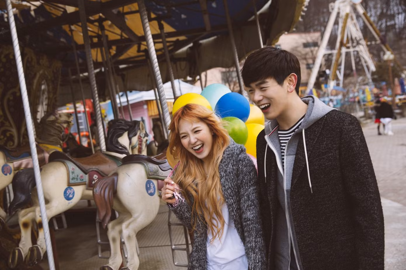 "Phản ứng hóa học" thú vị bên cạnh giọng ca ngọt ngào, êm tai của Eric Nam và Wendy cũng là một "điểm cộng to bự" mà fan dành cho Spring Love.