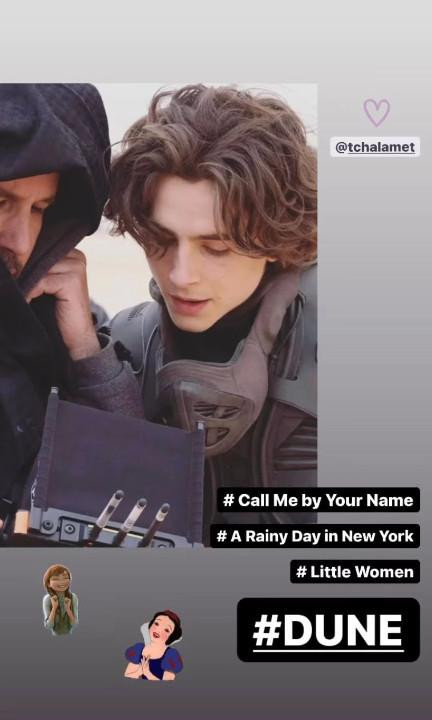 Nhìn thấy idol của mình tag thẳng tên nam tài tử vào Story kèm theo những sticker phấn khích, fan của Yoona đã cảm thán: "Hóa ra thần tượng cũng biết thần tượng người khác!". Nhìn thấy idol của mình tag thẳng tên nam tài tử vào Story kèm theo những sticker phấn khích, fan của Yoona đã cảm thán: "Hóa ra thần tượng cũng biết thần tượng người khác!".