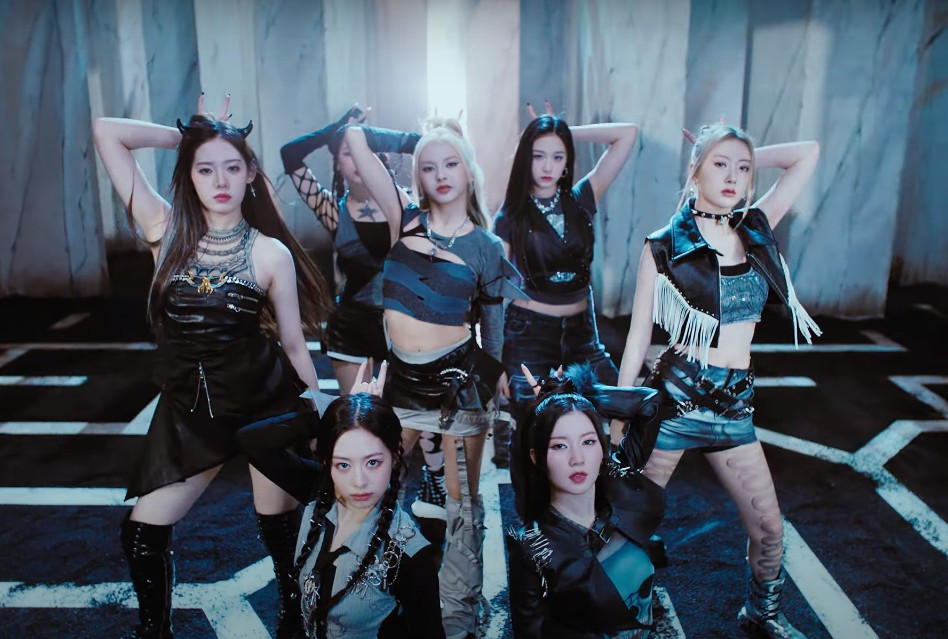 Với tiềm năng của mình, 7 cô gái &quot;hội Tiểu Quỷ&quot; đáng lẽ có thể mang đến một màn ra mắt ấn tượng hơn trong tình hình người hâm mộ K-Pop đang ưu ái những nhóm nhạc nữ.