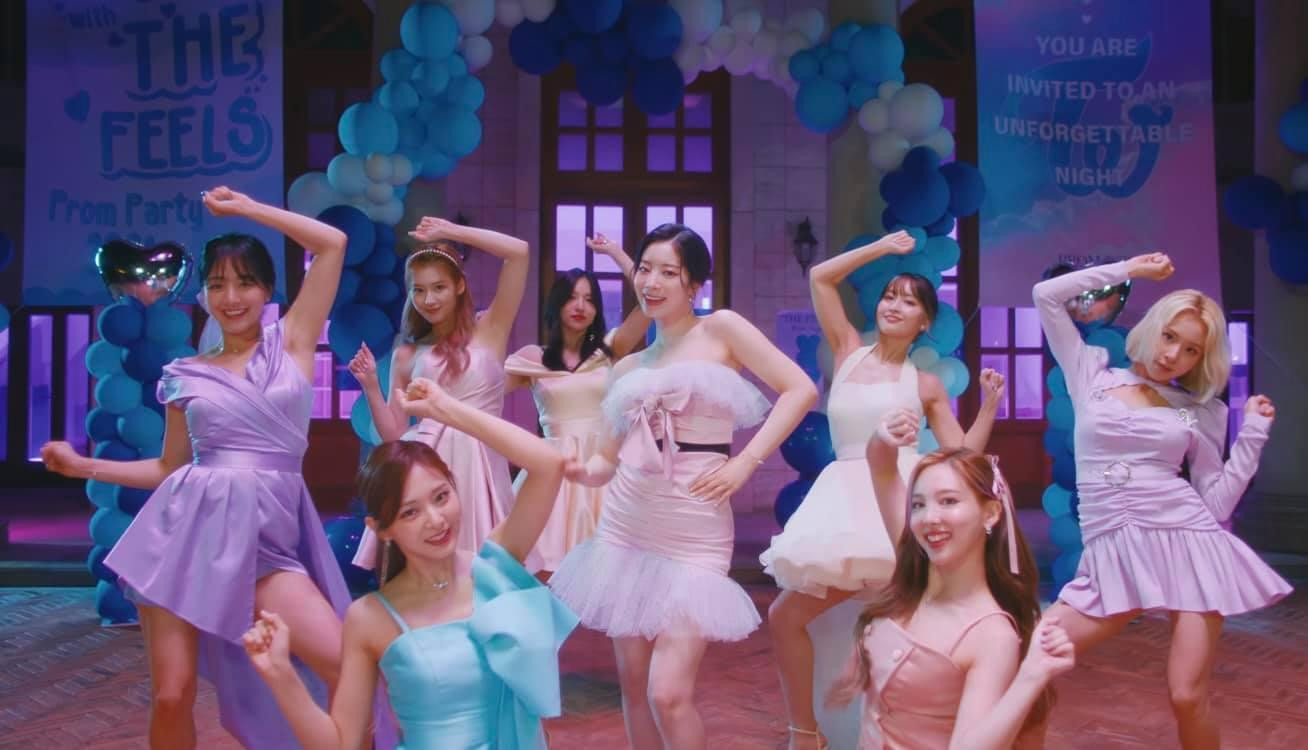 Công cuộc “Mỹ tiến” của TWICE nhận được lời khen của netizen khi không quá "Tây hóa" mà vẫn giữ được giá trị cốt lõi của một thần tượng K-Pop ở phong cách trình diễn. Công cuộc “Mỹ tiến” của TWICE nhận được lời khen của netizen khi không quá "Tây hóa" mà vẫn giữ được giá trị cốt lõi của một thần tượng K-Pop ở phong cách trình diễn.