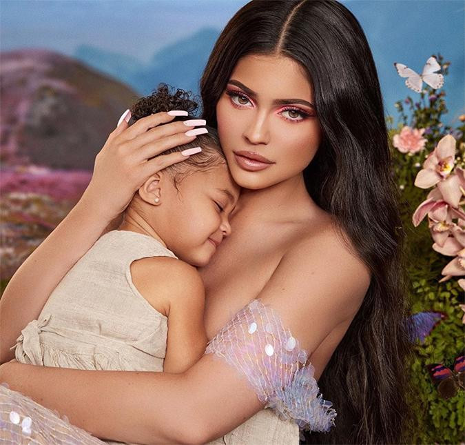Kylie bên con gái đầu lòng Stormi.
