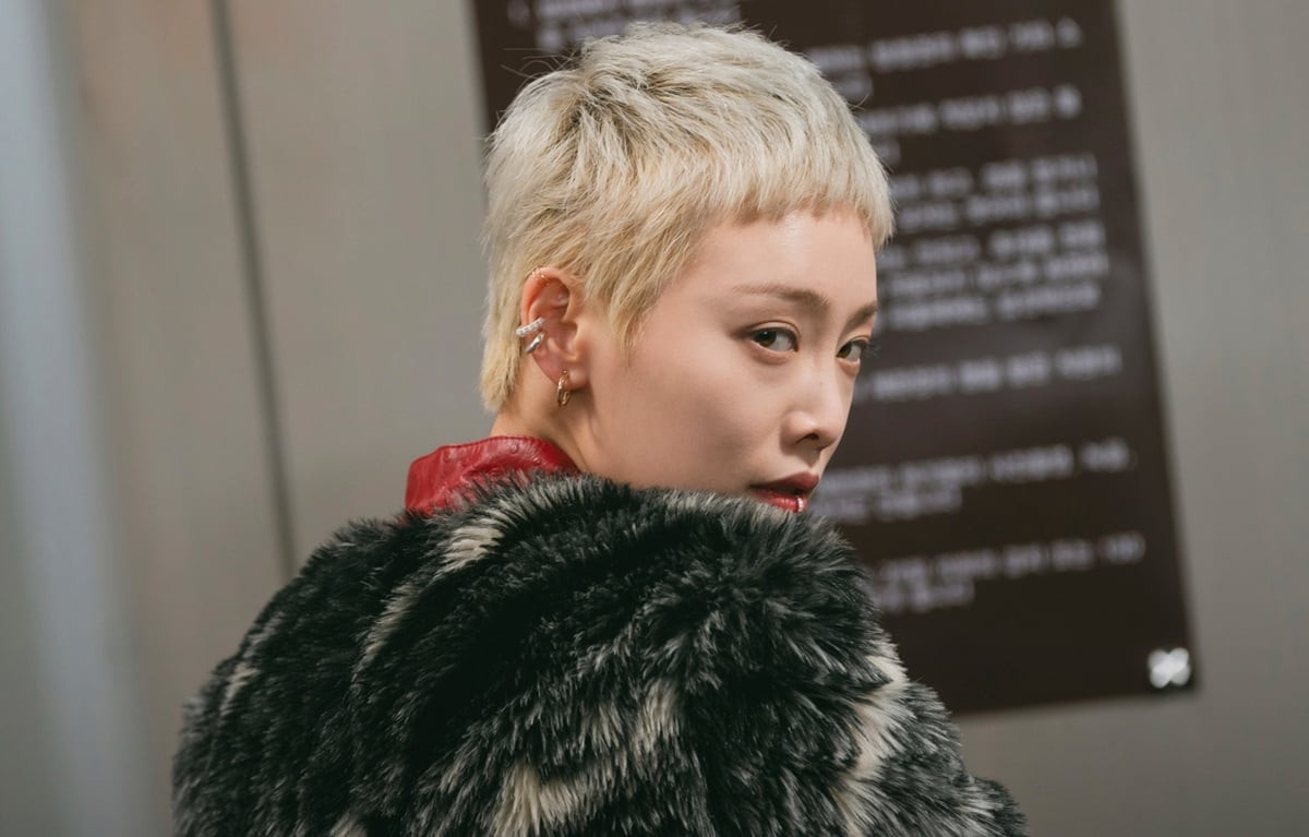 Dispatch kết luận do thời gian quá lâu nên ký ức của Kim Hieora và các bạn học có thể đã lẫn lộn dẫn đến việc mâu thuẫn nhau trong quá trình điều tra. Tuy nhiên, việc Kim Hieora là thành viên băng "chị đại" khi còn học cấp Hai là sự thật không thể chối cãi. Dispatch kết luận do thời gian quá lâu nên ký ức của Kim Hieora và các bạn học có thể đã lẫn lộn dẫn đến việc mâu thuẫn nhau trong quá trình điều tra. Tuy nhiên, việc Kim Hieora là thành viên băng "chị đại" khi còn học cấp Hai là sự thật không thể chối cãi.