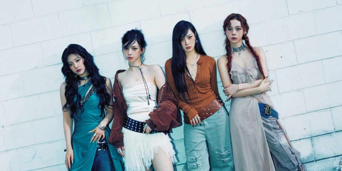 Trước đó, các nội dung về concept, phim ngắn và những giả thuyết xoay quanh Drama của aespa được công chúng đánh giá cao và bàn luận sôi động. Trước đó, các nội dung về concept, phim ngắn và những giả thuyết xoay quanh Drama của aespa được công chúng đánh giá cao và bàn luận sôi động.