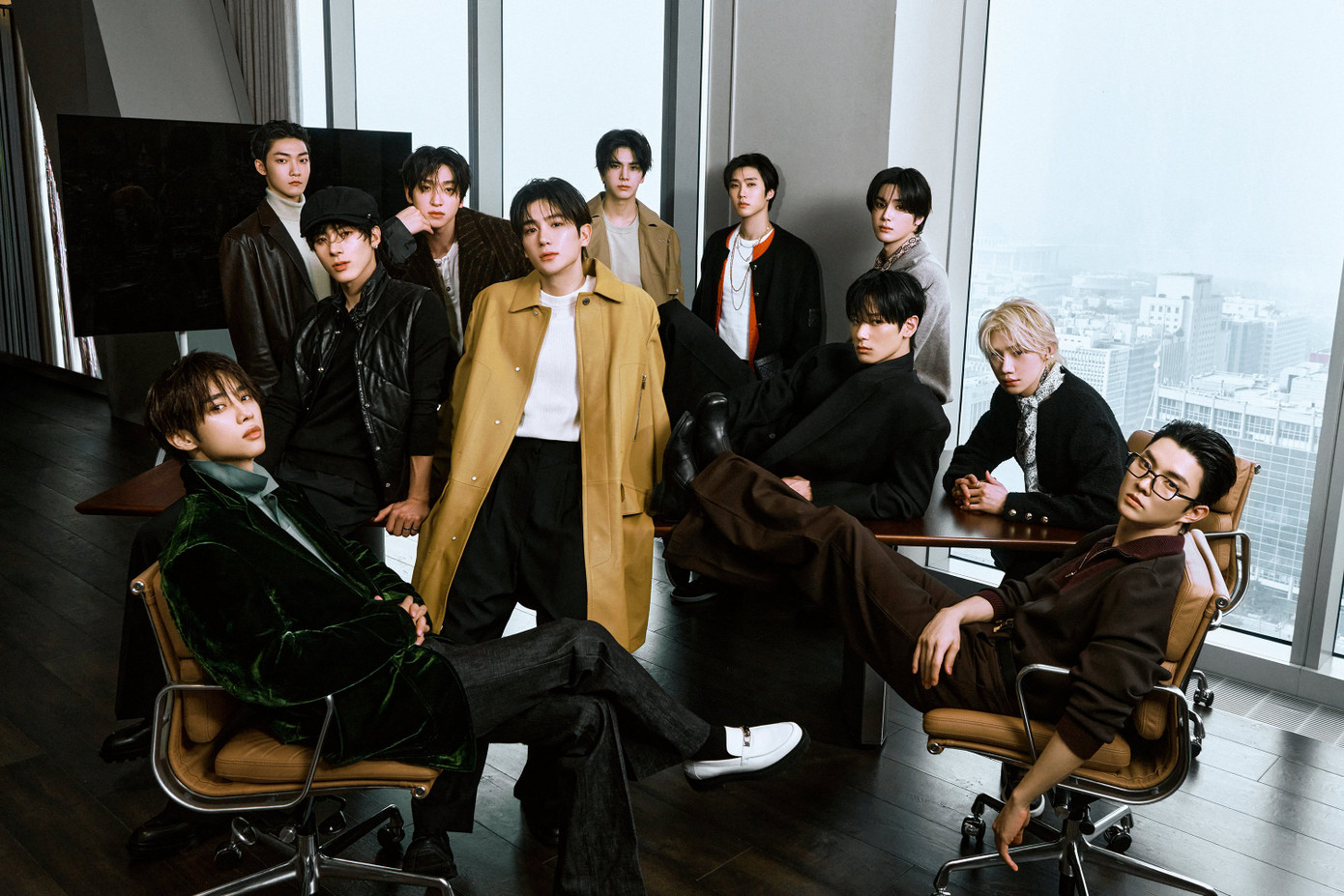 Hiện tất cả các thành viên THE BOYZ đã unfollow Ju Haknyeon trên nền tảng Instagram. Hiện tất cả các thành viên THE BOYZ đã unfollow Ju Haknyeon trên nền tảng Instagram.