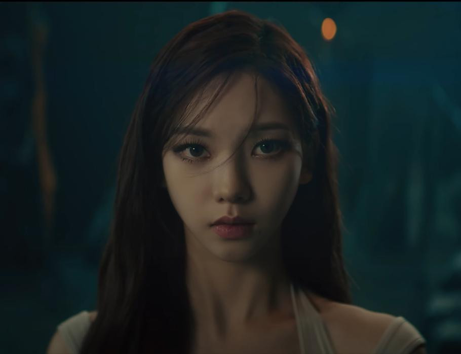 Karina được khen ngợi vì biểu cảm đa dạng, có tiềm năng cực lớn ở mảng diễn xuất. Karina được khen ngợi vì biểu cảm đa dạng, có tiềm năng cực lớn ở mảng diễn xuất.