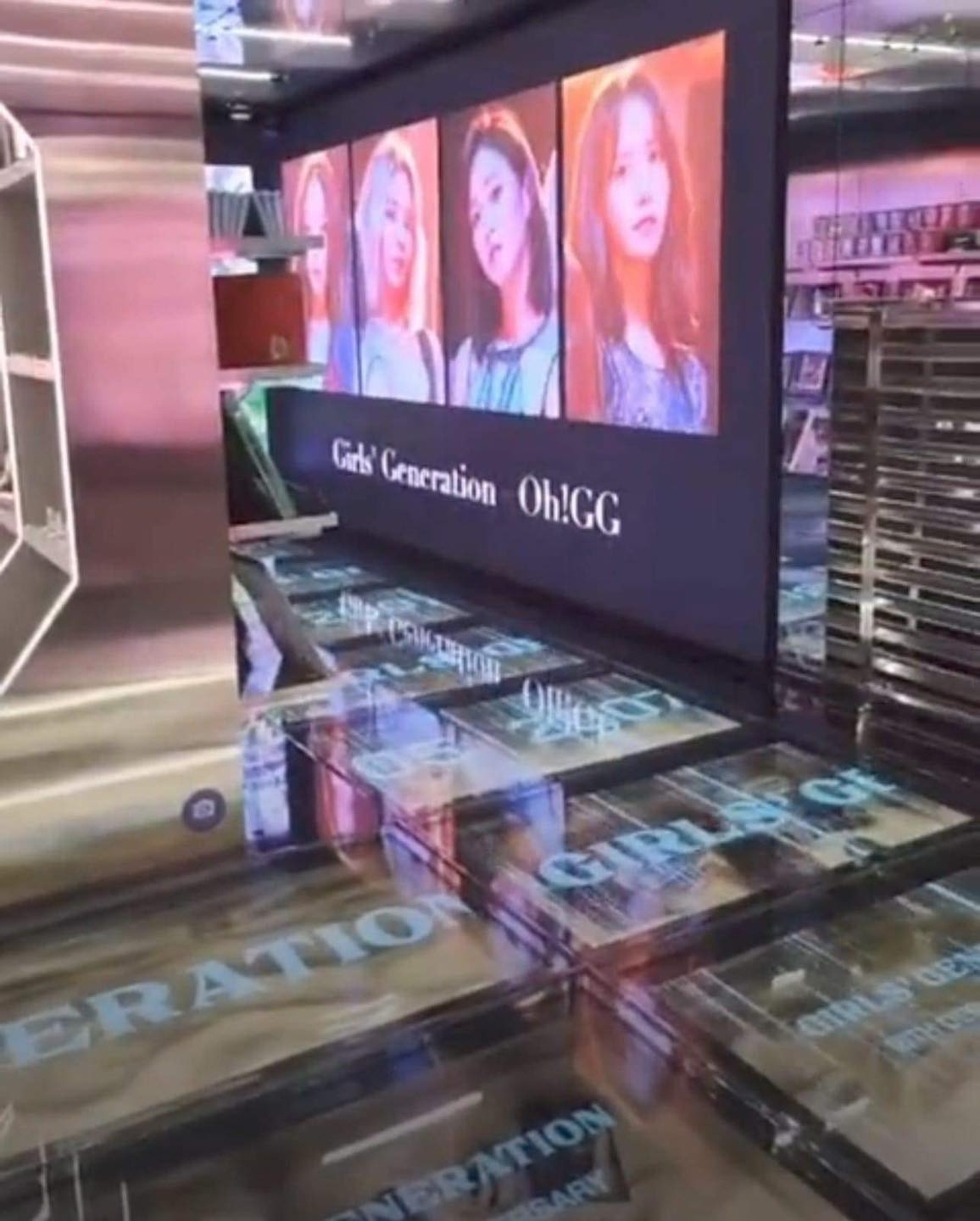 Hình ảnh SNSD Oh!GG hoàn toàn vắng bóng Sunny vào tuần trước.