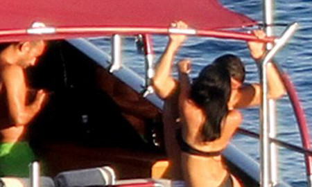 Lộ diện người đẹp múa cột cùng Ronaldo trên du thuyền ảnh 2