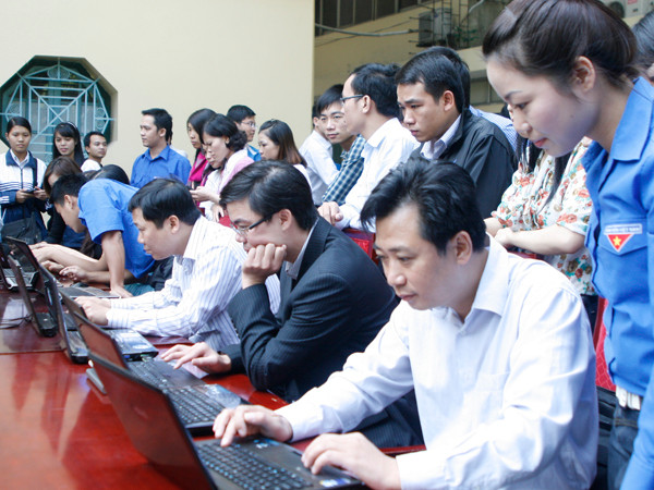 Hàng trăm cán bộ, nhân viên T.Ư Đoàn tham gia bầu chọn