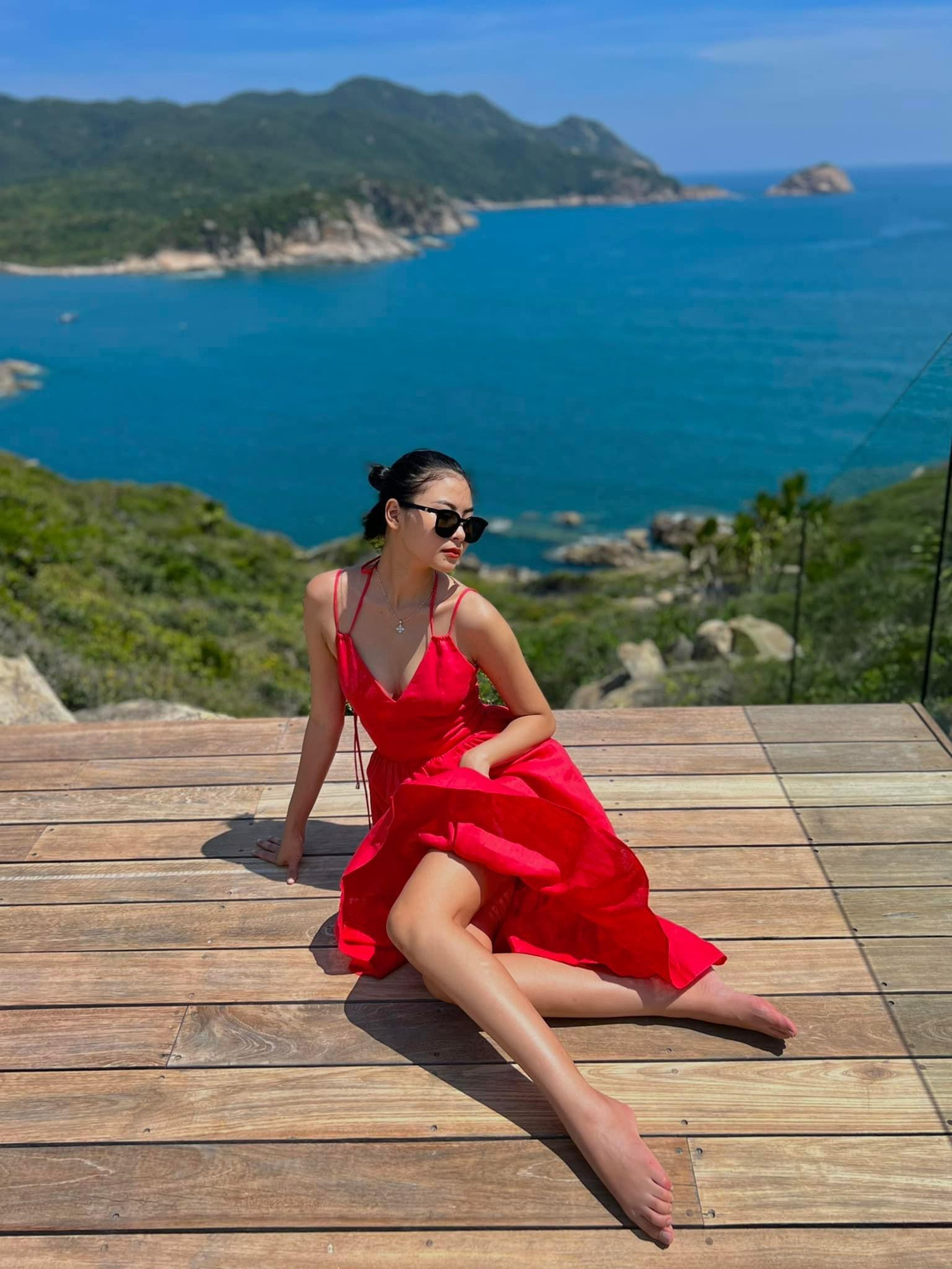 Nhan sắc của người đẹp top 5 HHVN 2016 ngày càng 'thăng hạng' đầy quyến rũ.