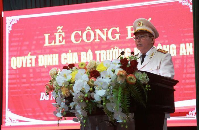 Thượng tá Nguyễn Văn Tăng phát biểu tại buổi lễ. Ảnh: BPL