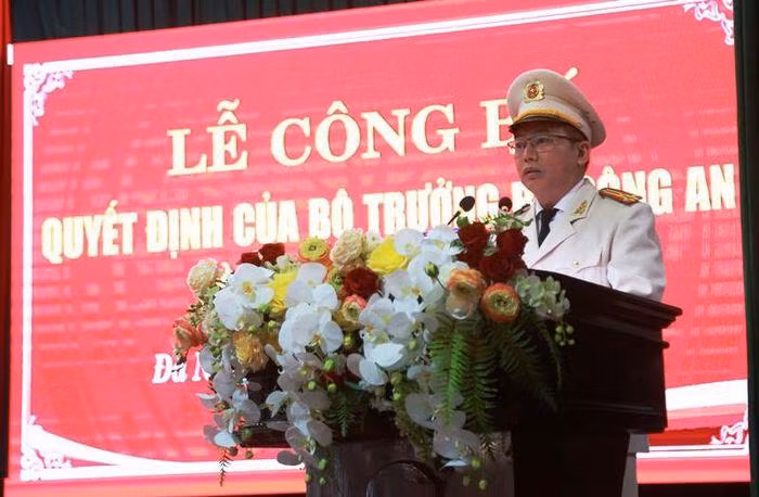Thượng tá Nguyễn Văn Tăng phát biểu tại buổi lễ. Ảnh: BPL