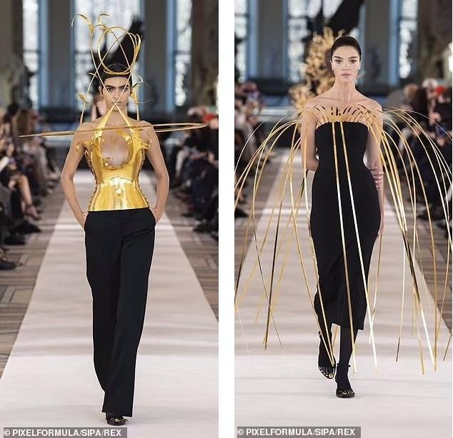 Hôm thứ Hai (24/1), Schiaparelli ra mắt bộ sưu tập Haute Couture Xuân/Hè 2022 tại bảo tàng Petit Palais ở Paris, Pháp. Đây là show diễn nằm trong Tuần lễ Thời trang Paris đang diễn ra.